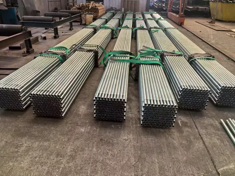 Почему металлические защитные ограждения являются лучшим решением для защиты собственности?