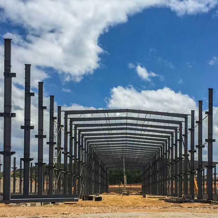 Насколько прочны и долговечны многоэтажные заводские здания из стальных конструкций